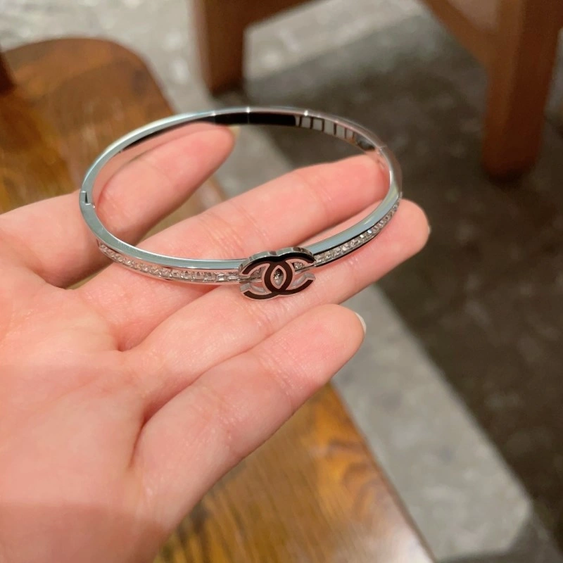 Chanel Bracelets Durable 220451