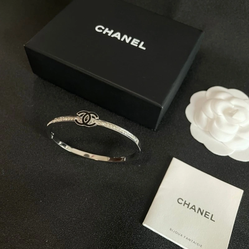 Chanel Bracelets Durable 220451