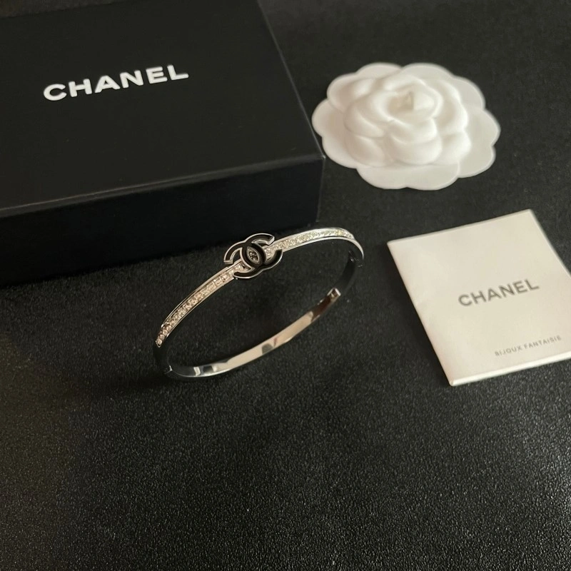 Chanel Bracelets Durable 220451