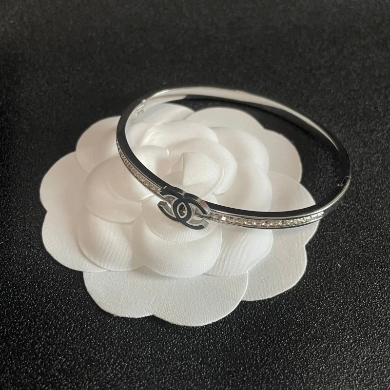 Chanel Bracelets Durable 220451
