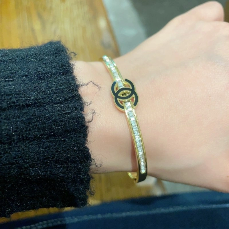 Efficient Chanel Bracelets 220454