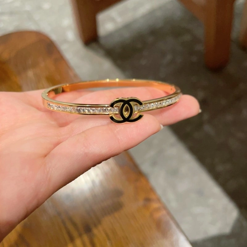 Efficient Chanel Bracelets 220454