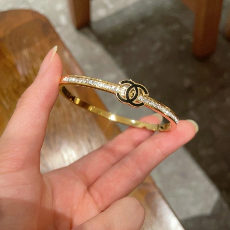 Efficient Chanel Bracelets 220454