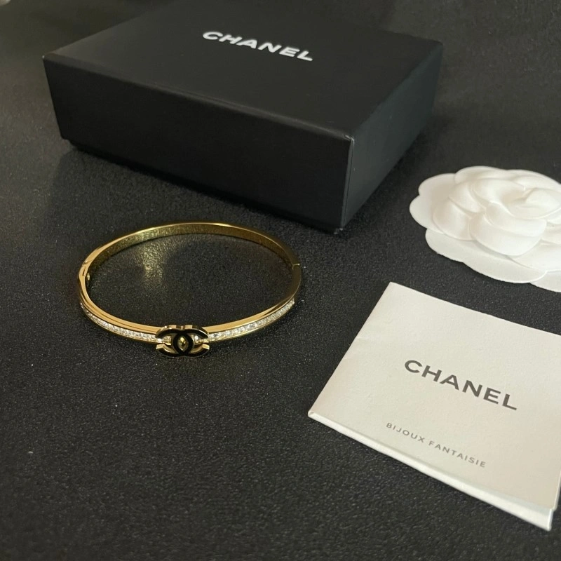 Efficient Chanel Bracelets 220454
