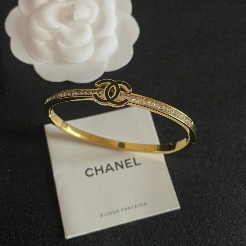 Efficient Chanel Bracelets 220454