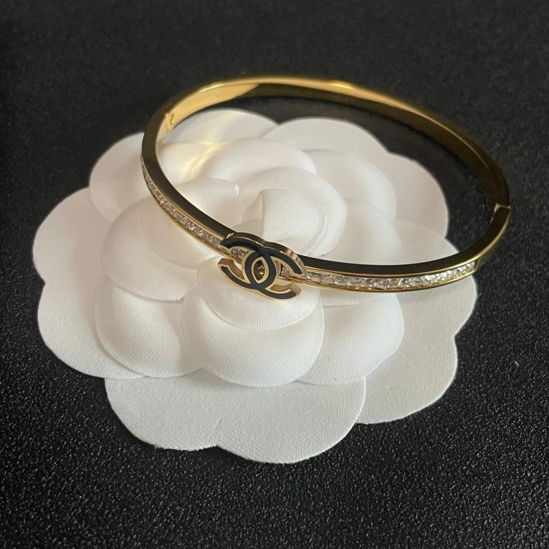Efficient Chanel Bracelets 220454