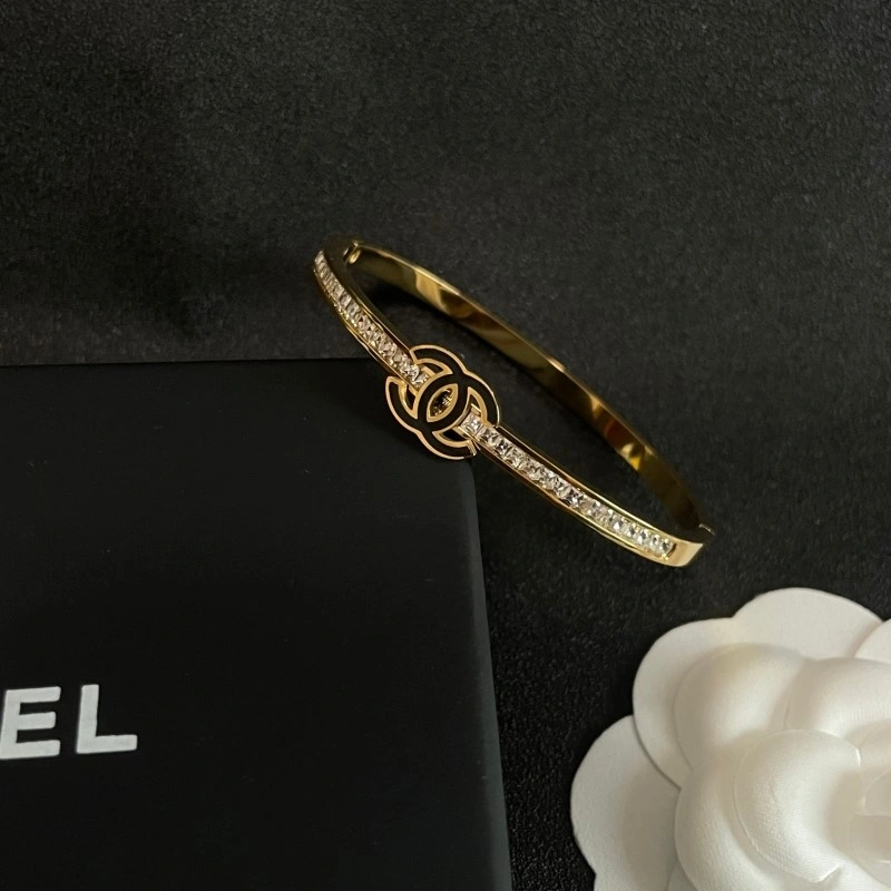 Efficient Chanel Bracelets 220454