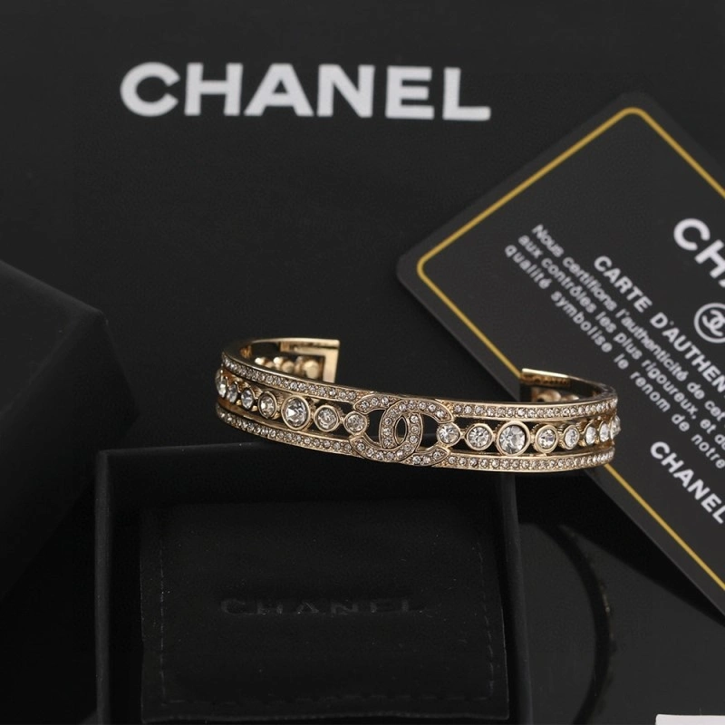 Chanel Bracelets Lightweight 220445