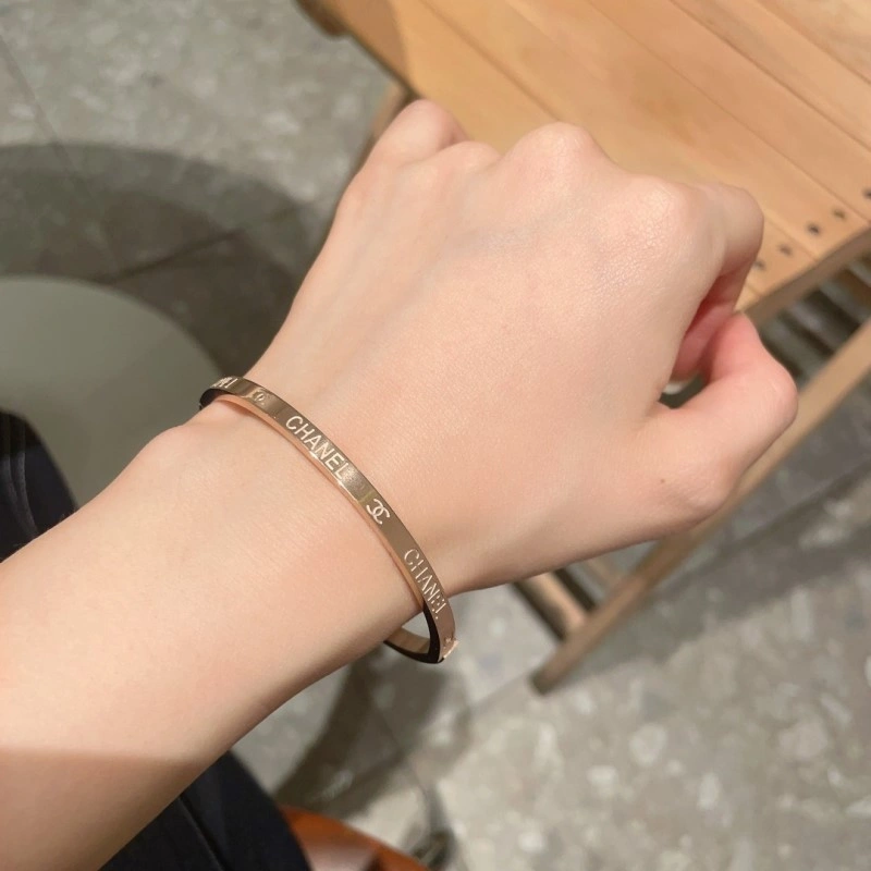 Comfortable Chanel Bracelets 220447