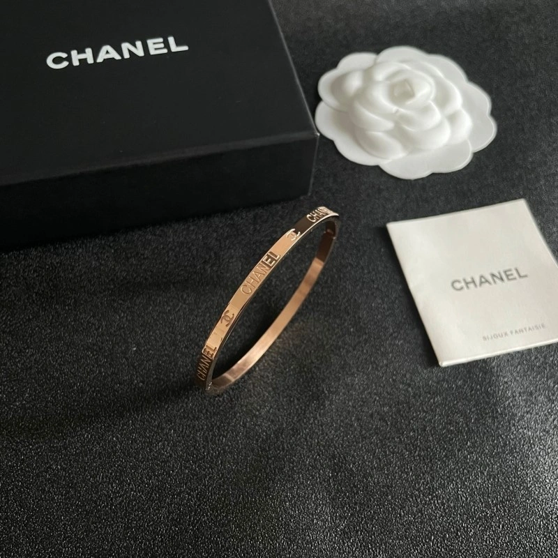 Comfortable Chanel Bracelets 220447