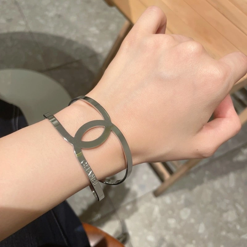 Chanel Bracelets Chic 220442