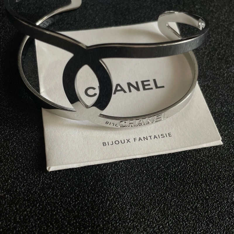 Chanel Bracelets Chic 220442