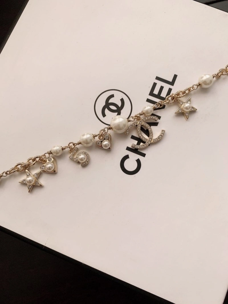 Unisex Chanel Bracelets 220448