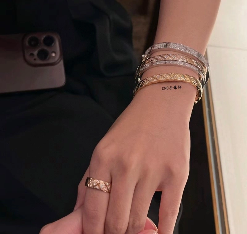 Lightweight Chanel Bracelets 220439