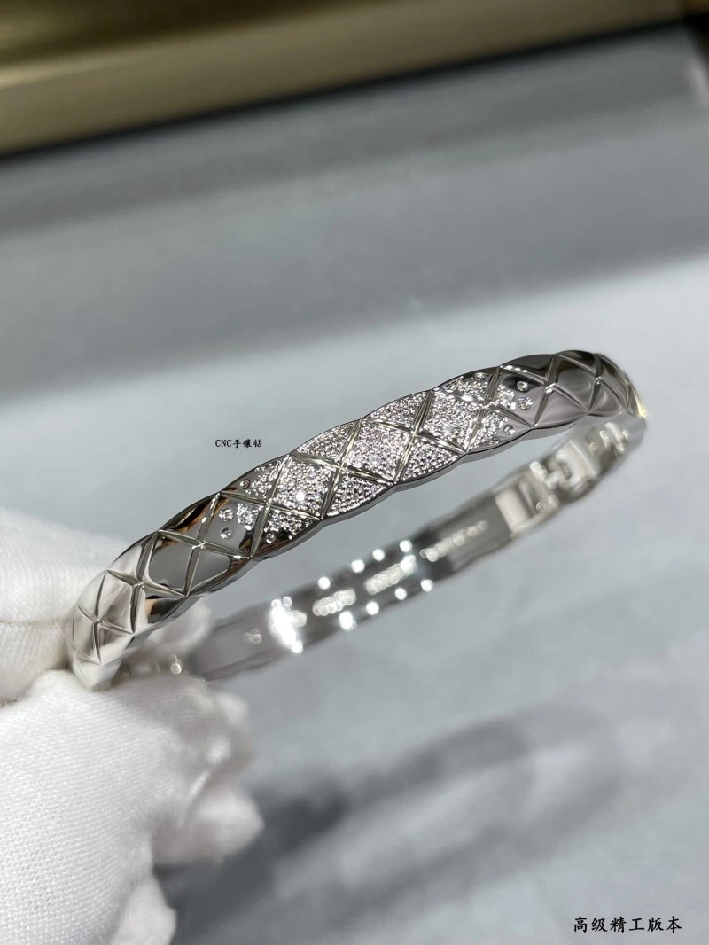 Lightweight Chanel Bracelets 220439