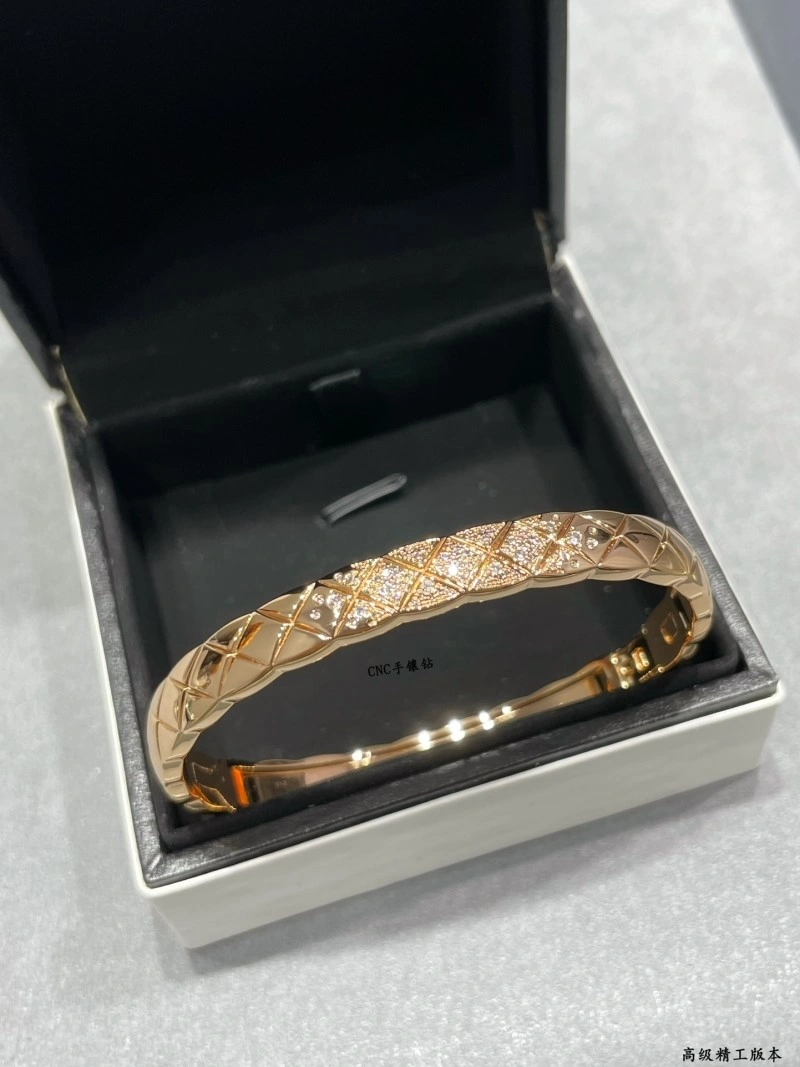 Lightweight Chanel Bracelets 220439