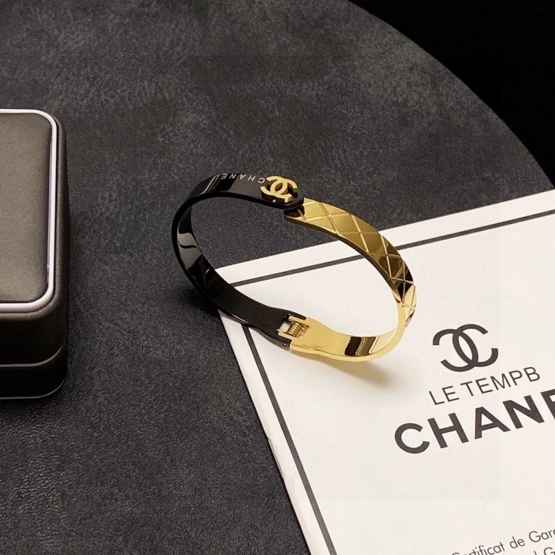 TechFriendly Chanel Bracelets 220433
