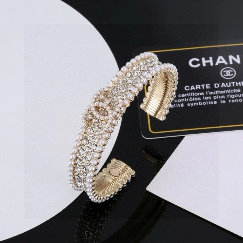 Stretchable Chanel Bracelets 220430