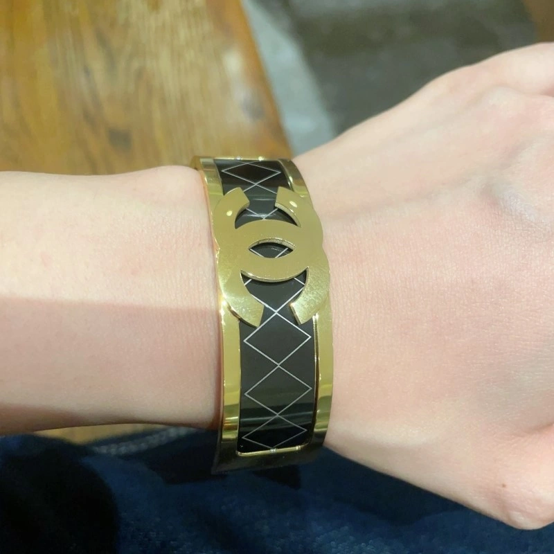 EasyCare Chanel Bracelets 220409