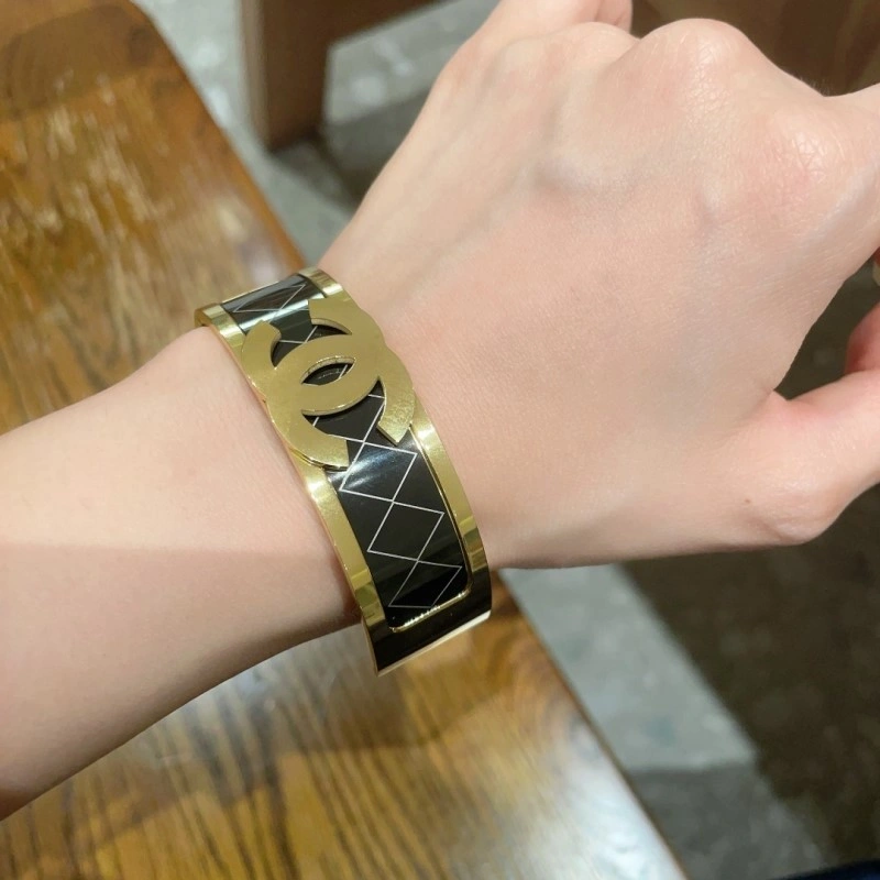 EasyCare Chanel Bracelets 220409