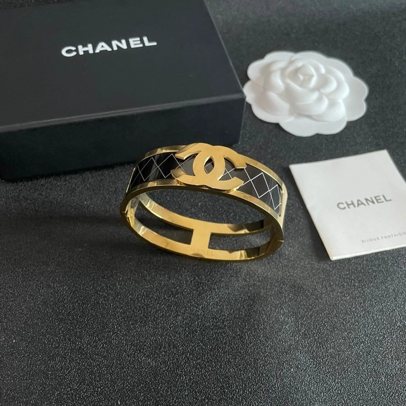 EasyCare Chanel Bracelets 220409