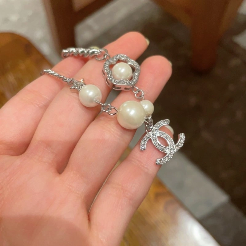 Comfortable Chanel Bracelets 220404