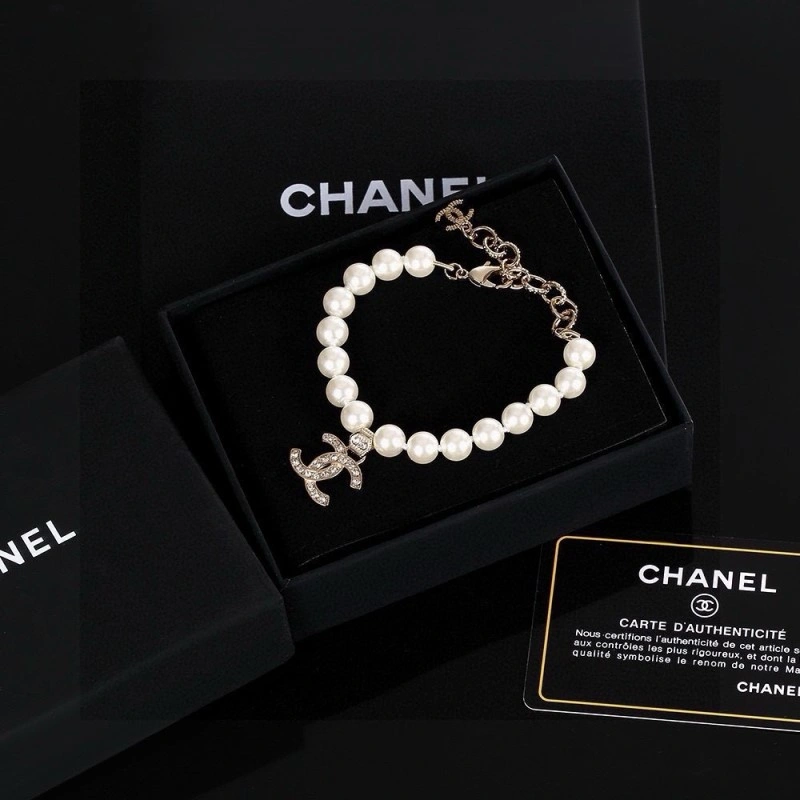 Durable Chanel Bracelets 220481
