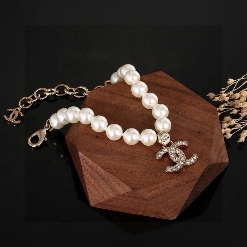 Durable Chanel Bracelets 220481