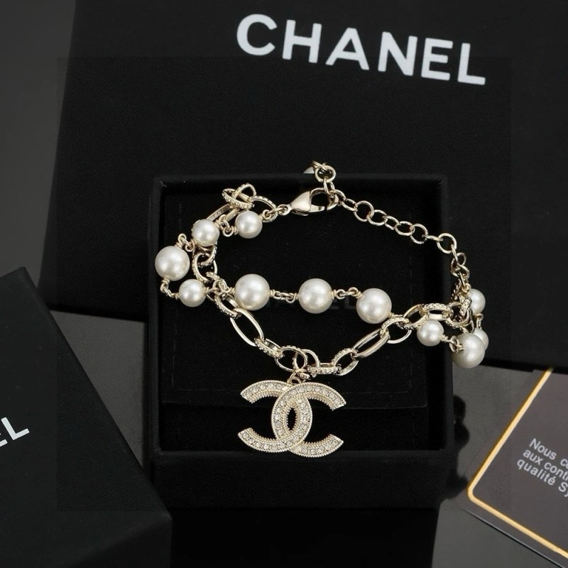 Effortless Chanel Bracelets 220405