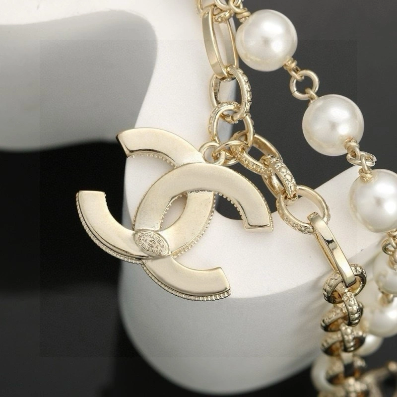 Effortless Chanel Bracelets 220405