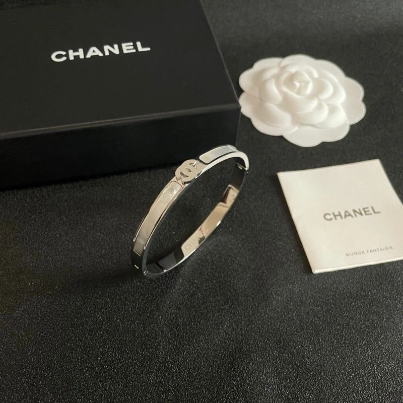 Resilient Chanel Bracelets 220396