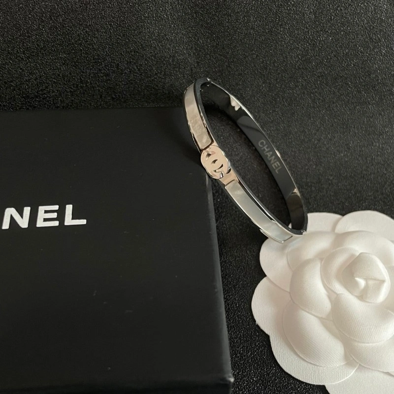 Resilient Chanel Bracelets 220396