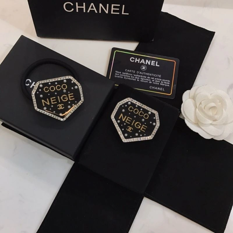 Chanel Brooches Comfortable 231373