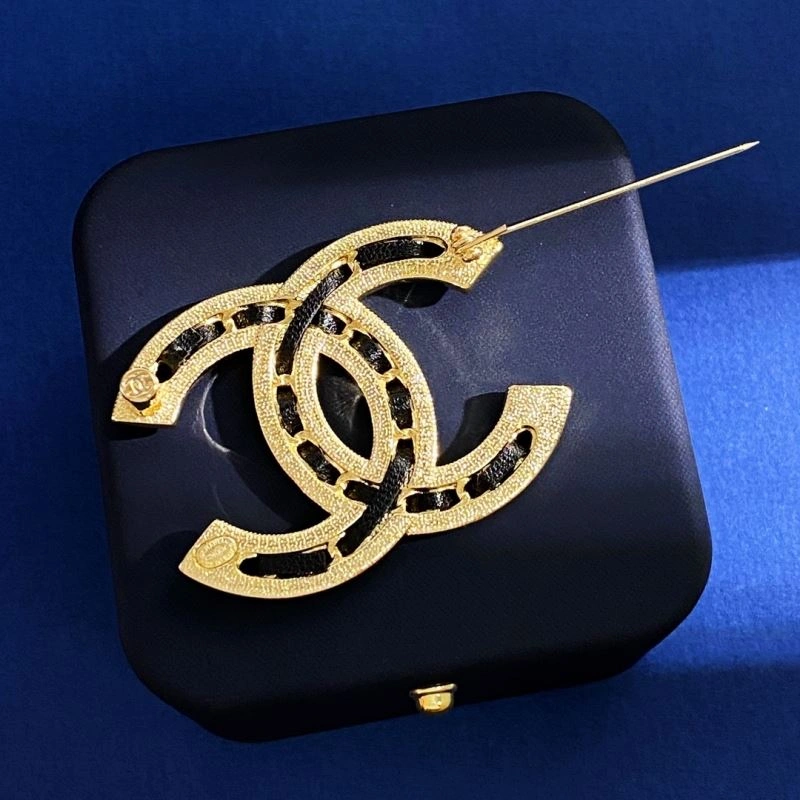 Chanel Brooches Bright 231400