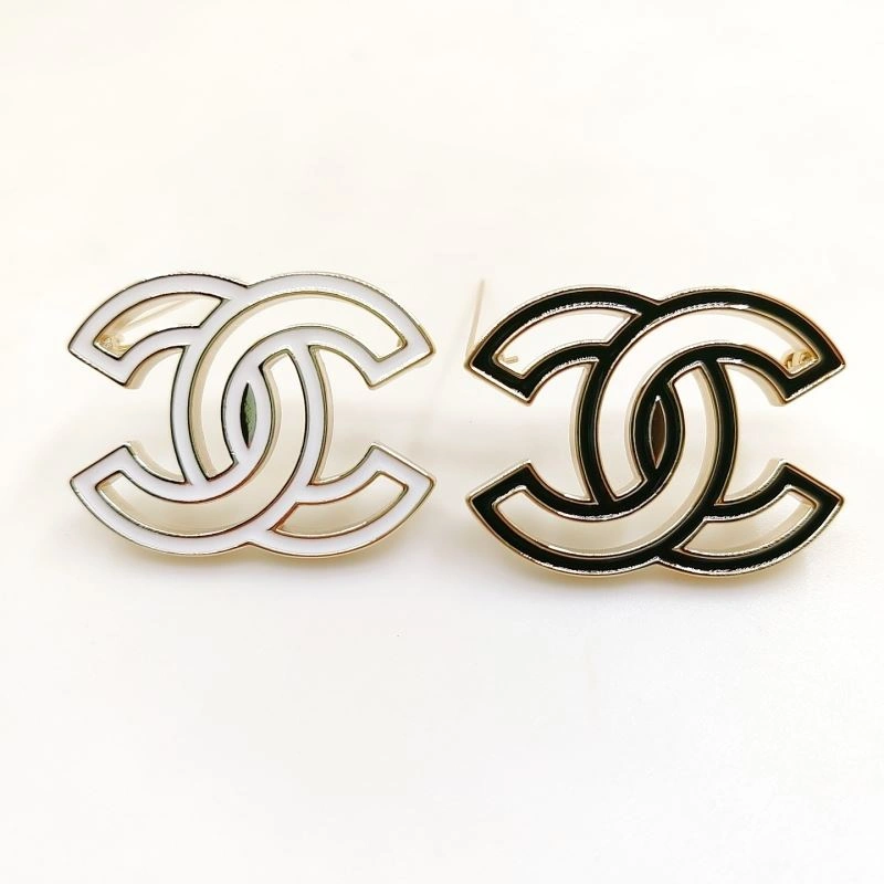 Fashionable Chanel Brooches 231414