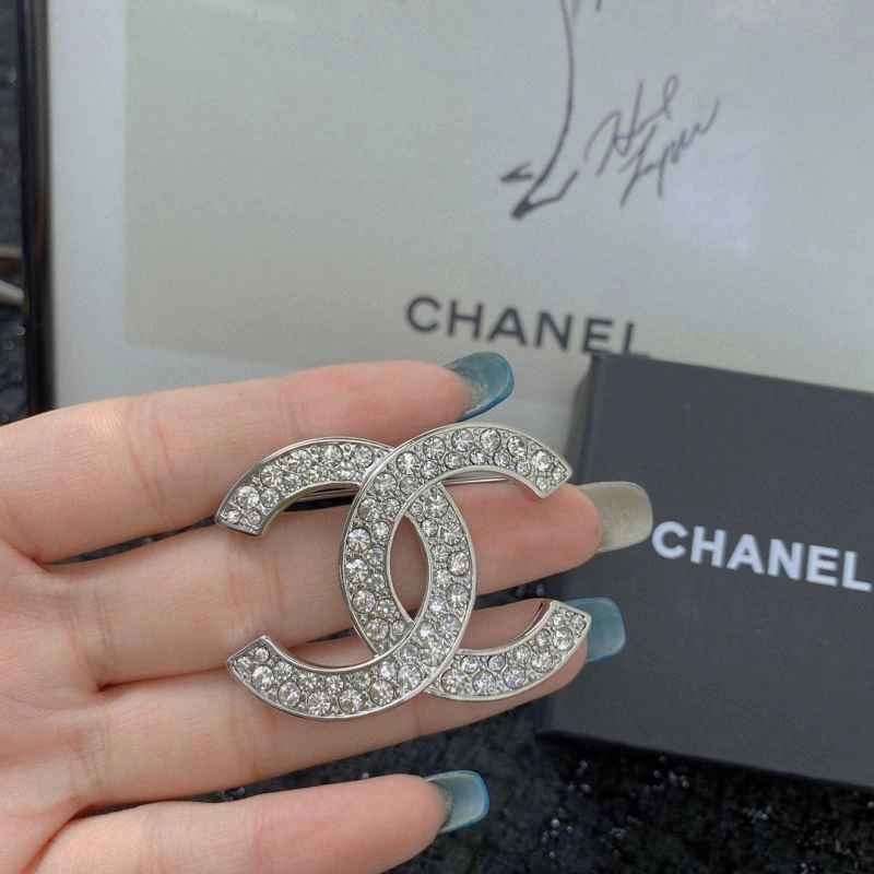 Chanel Brooches Chic 231402