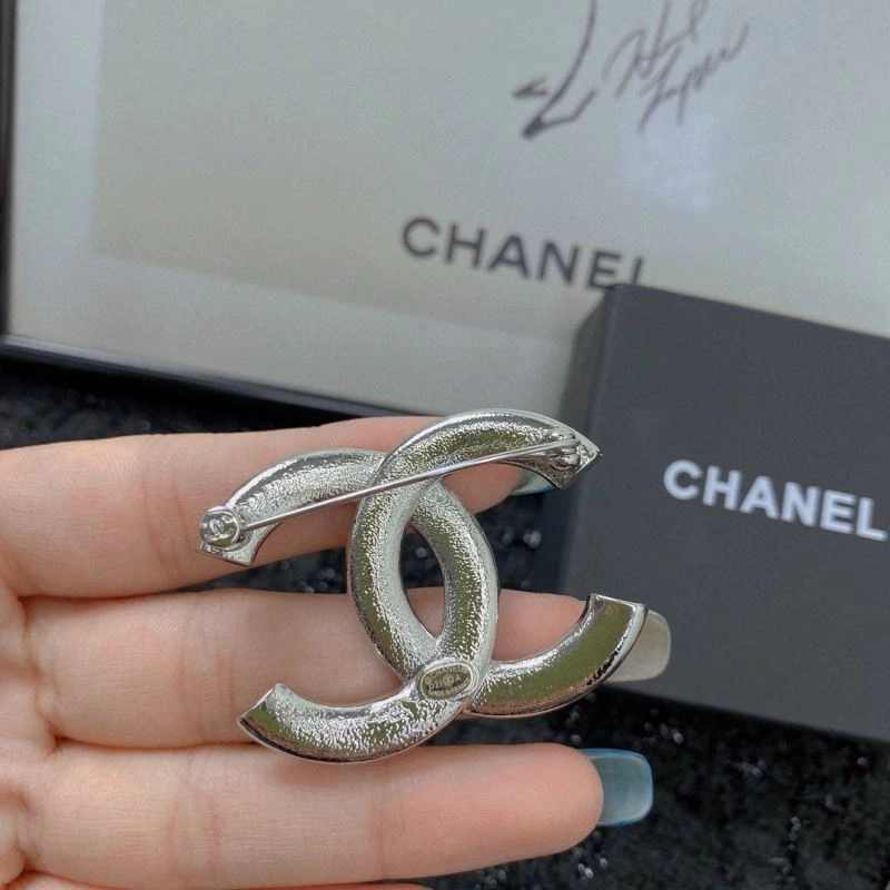 Chanel Brooches Chic 231402