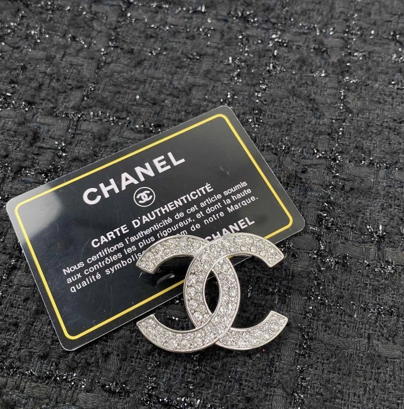 Chanel Brooches Chic 231402