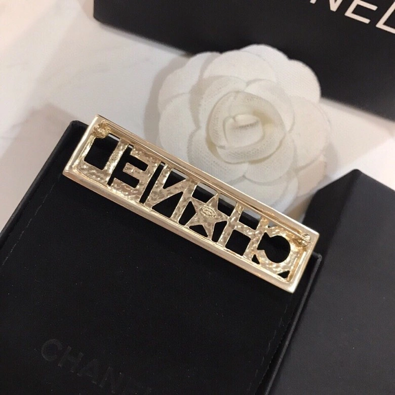 Chanel Brooches Bold 231381