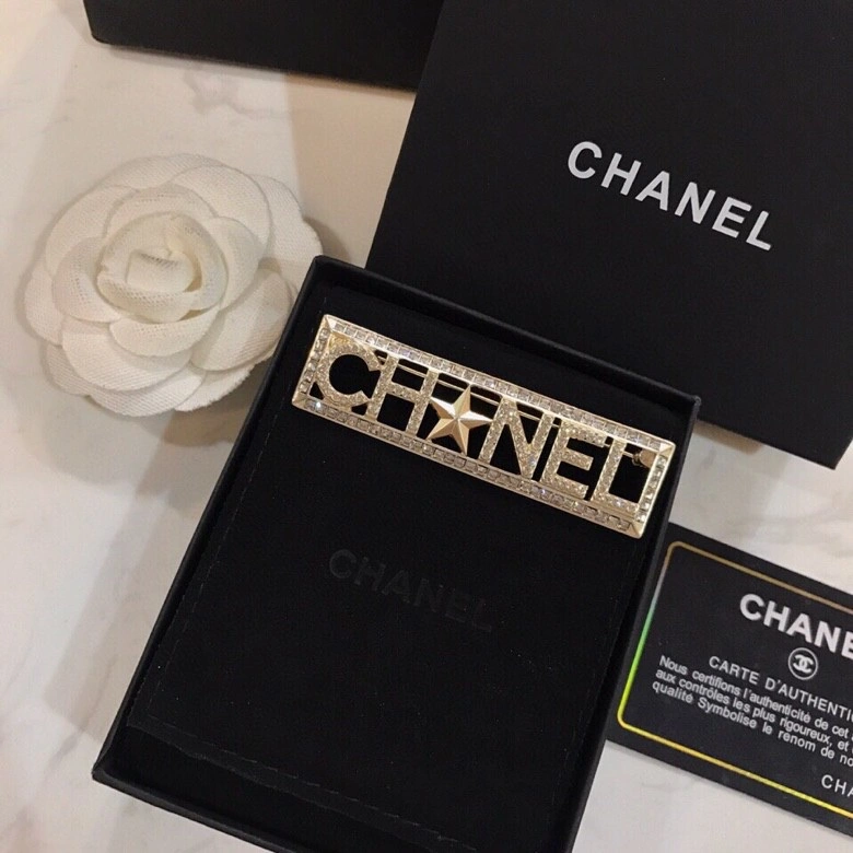 Chanel Brooches Bold 231381