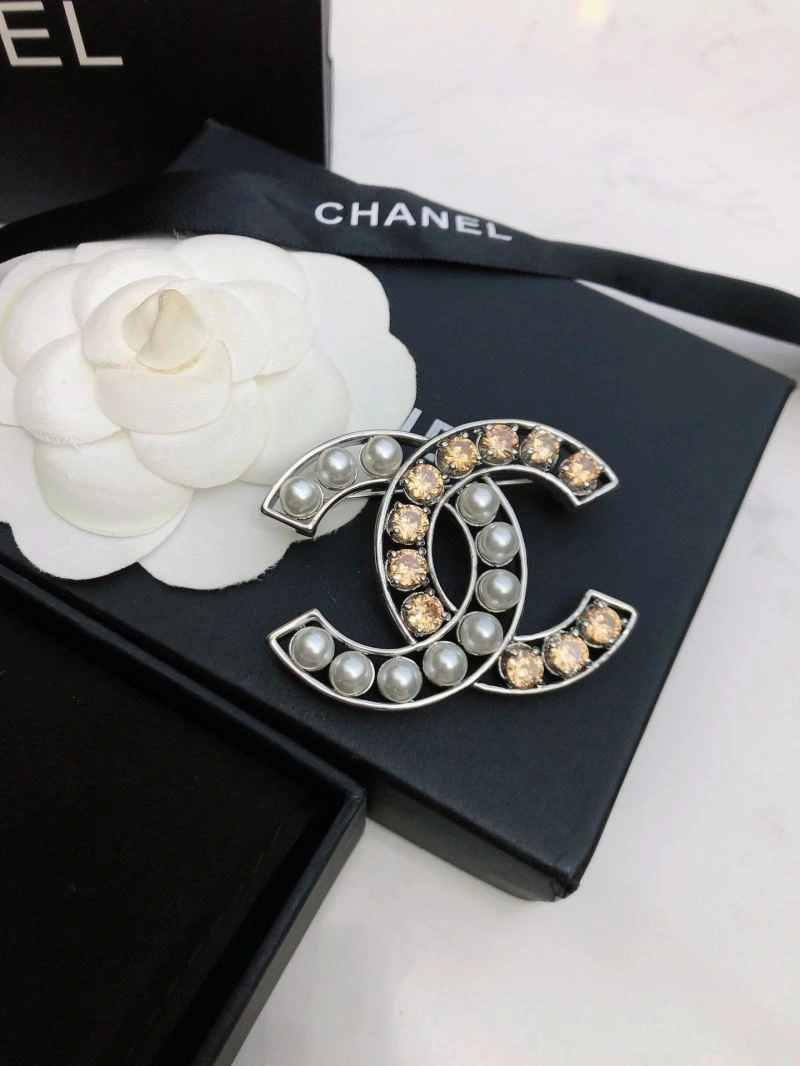 Chanel Brooches Sophisticated 231513