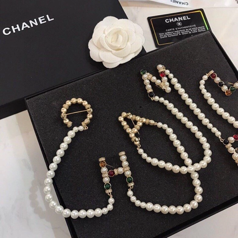 Chanel Brooches Popular 231388