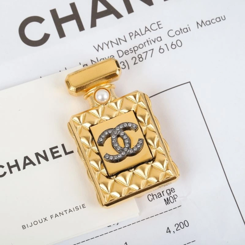 Original Chanel Brooches 231422