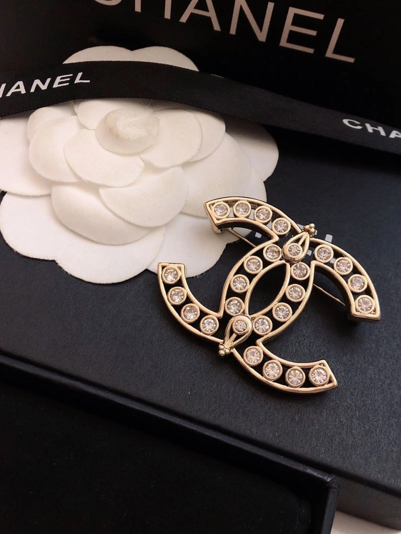 Chanel Brooches Cozy 231367