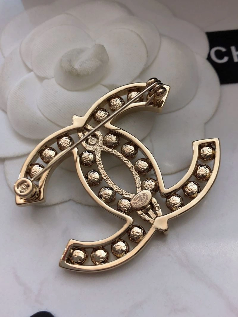 Chanel Brooches Cozy 231367