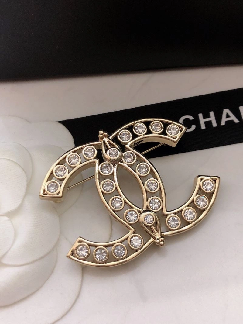 Chanel Brooches Cozy 231367