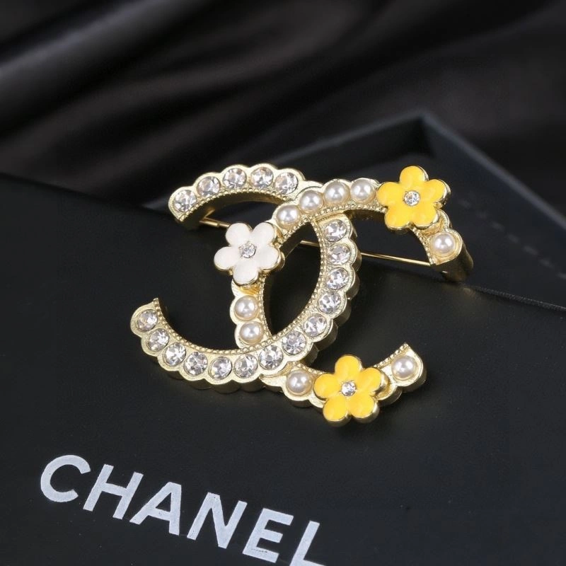 Chanel Brooches Modern 231364