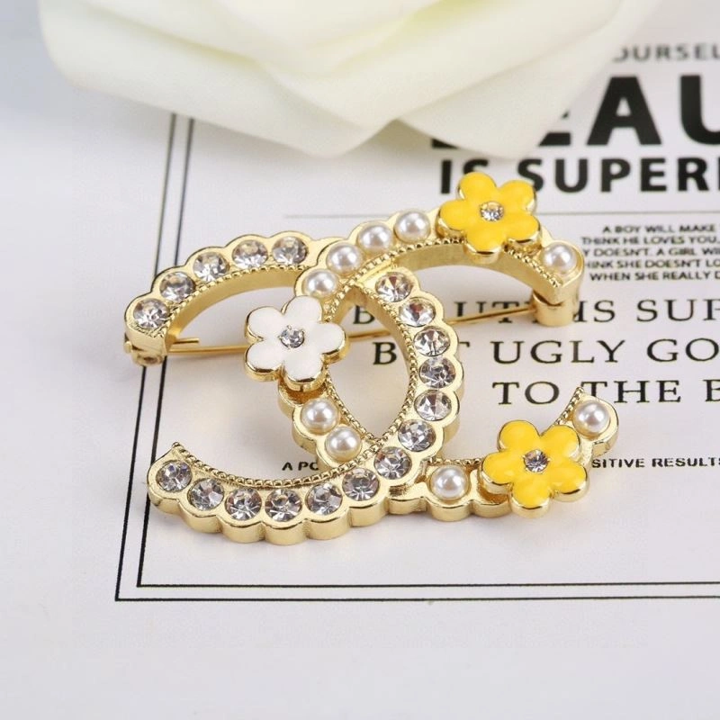 Chanel Brooches Modern 231364