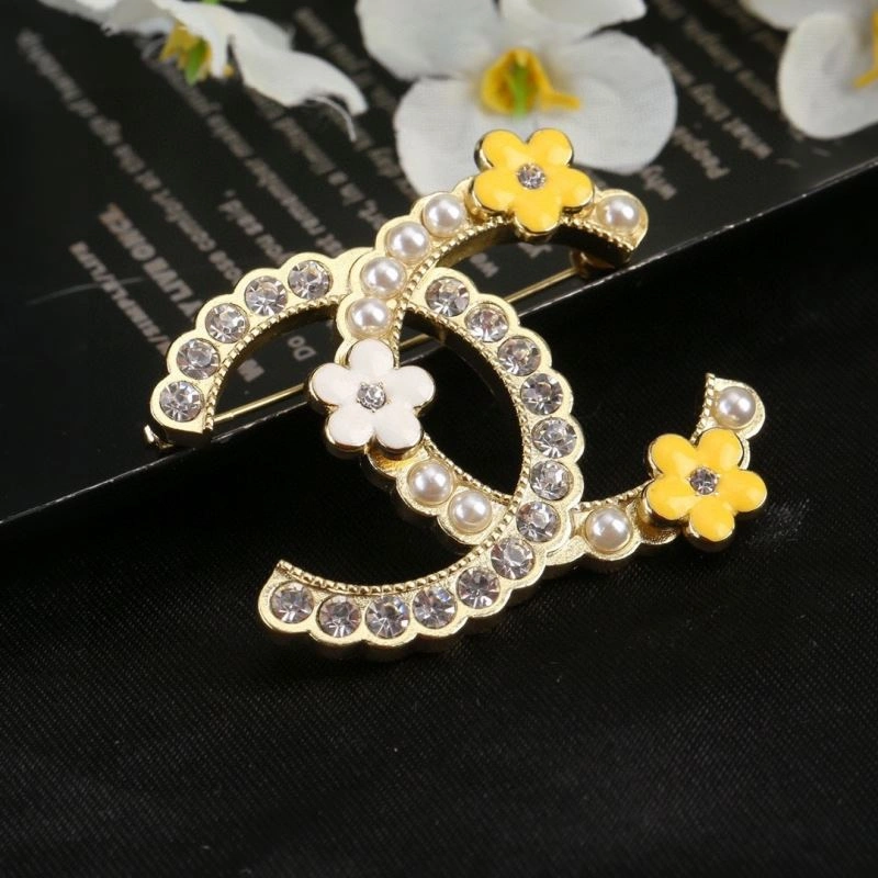 Chanel Brooches Modern 231364