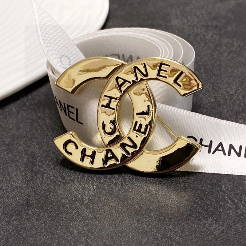 Chanel Brooches Functional 231356